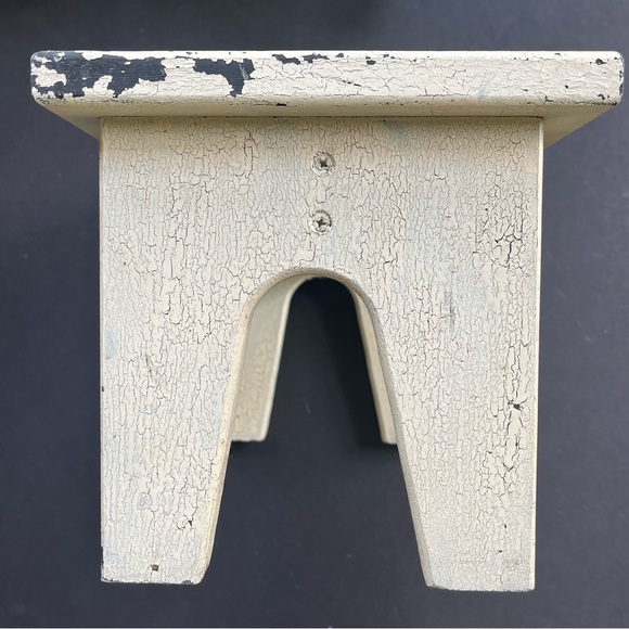 WINNIE THE POOH & CHRISTOPHER ROBIN VTG HAND PAINTED STEPSTOOL DECOR DISTRESSED - Picture 9 of 15